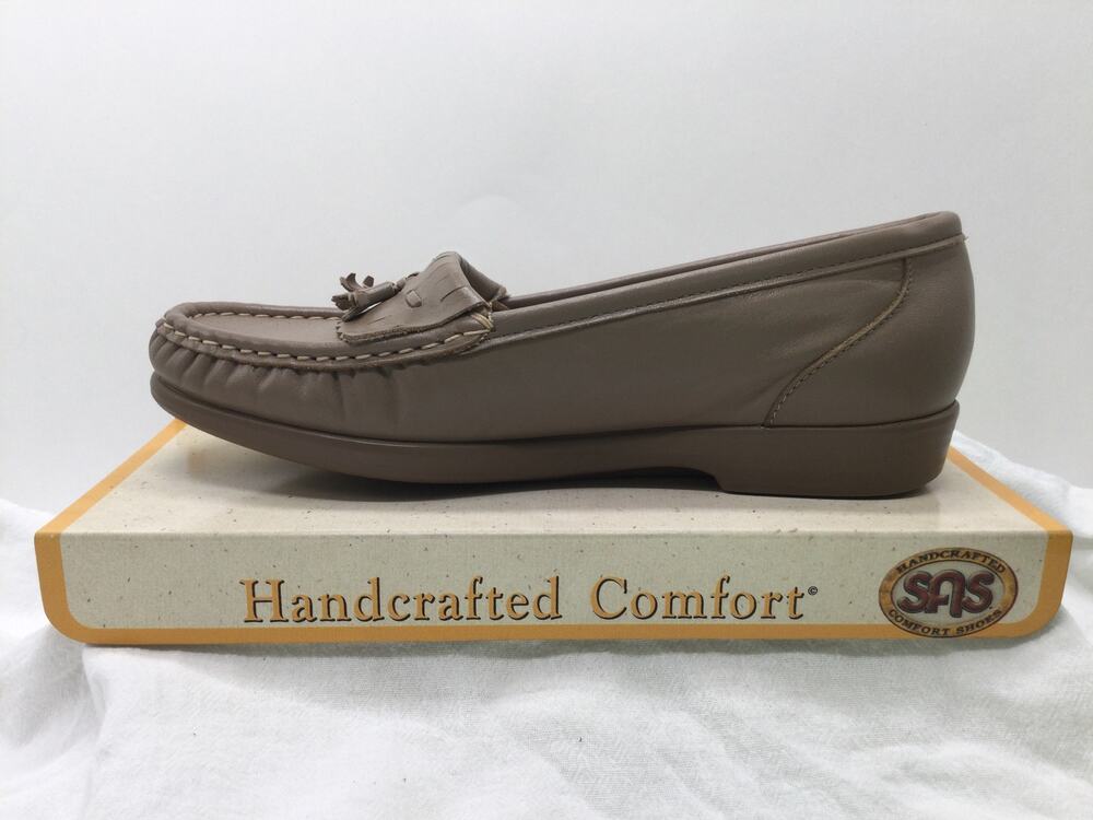 SAS Beige Slip On Moccasin Loafer Womens 7N Comfort shoes New